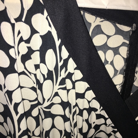 Black/white print dress, Size 6 - Picture 5 of 5